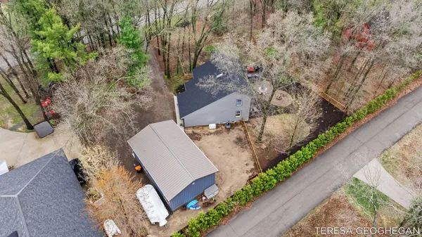 $800,000 | 3283 Lorrimar Lane, Saugatuck, MI 49453