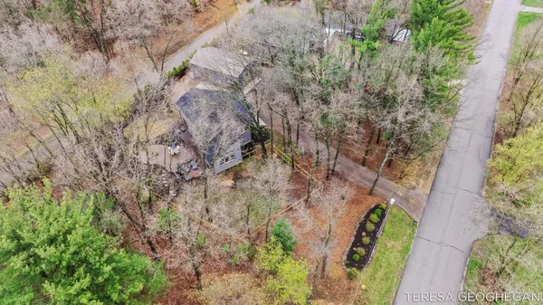 $800,000 | 3283 Lorrimar Lane, Saugatuck, MI 49453