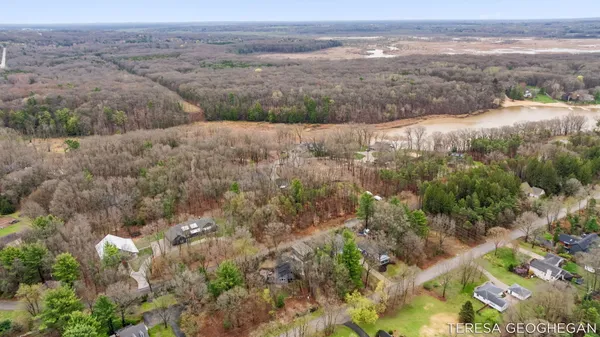 $800,000 | 3283 Lorrimar Lane, Saugatuck, MI 49453