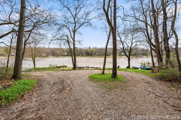 $800,000 | 3283 Lorrimar Lane, Saugatuck, MI 49453