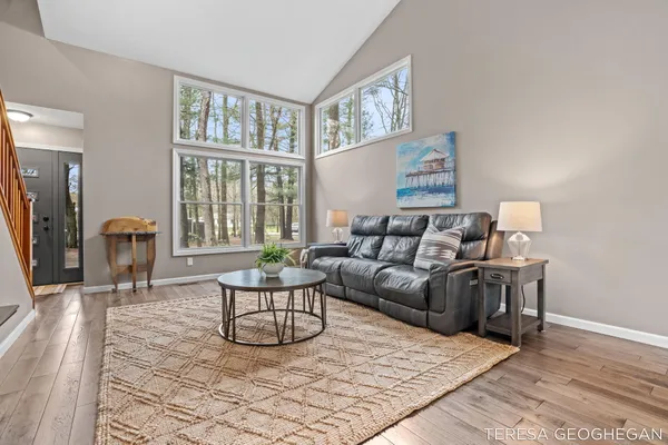 $800,000 | 3283 Lorrimar Lane, Saugatuck, MI 49453