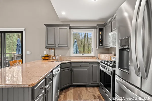 $800,000 | 3283 Lorrimar Lane, Saugatuck, MI 49453