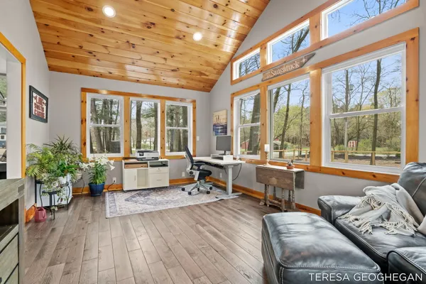 $800,000 | 3283 Lorrimar Lane, Saugatuck, MI 49453