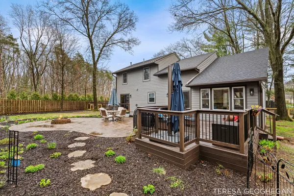 $800,000 | 3283 Lorrimar Lane, Saugatuck, MI 49453