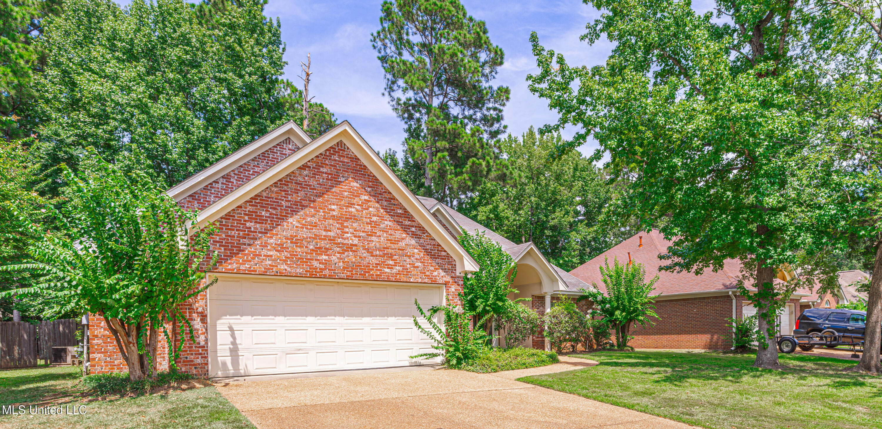 5984 Libby Lane Jackson, MS 39211 - Photo 2 of 35 1R4A2711