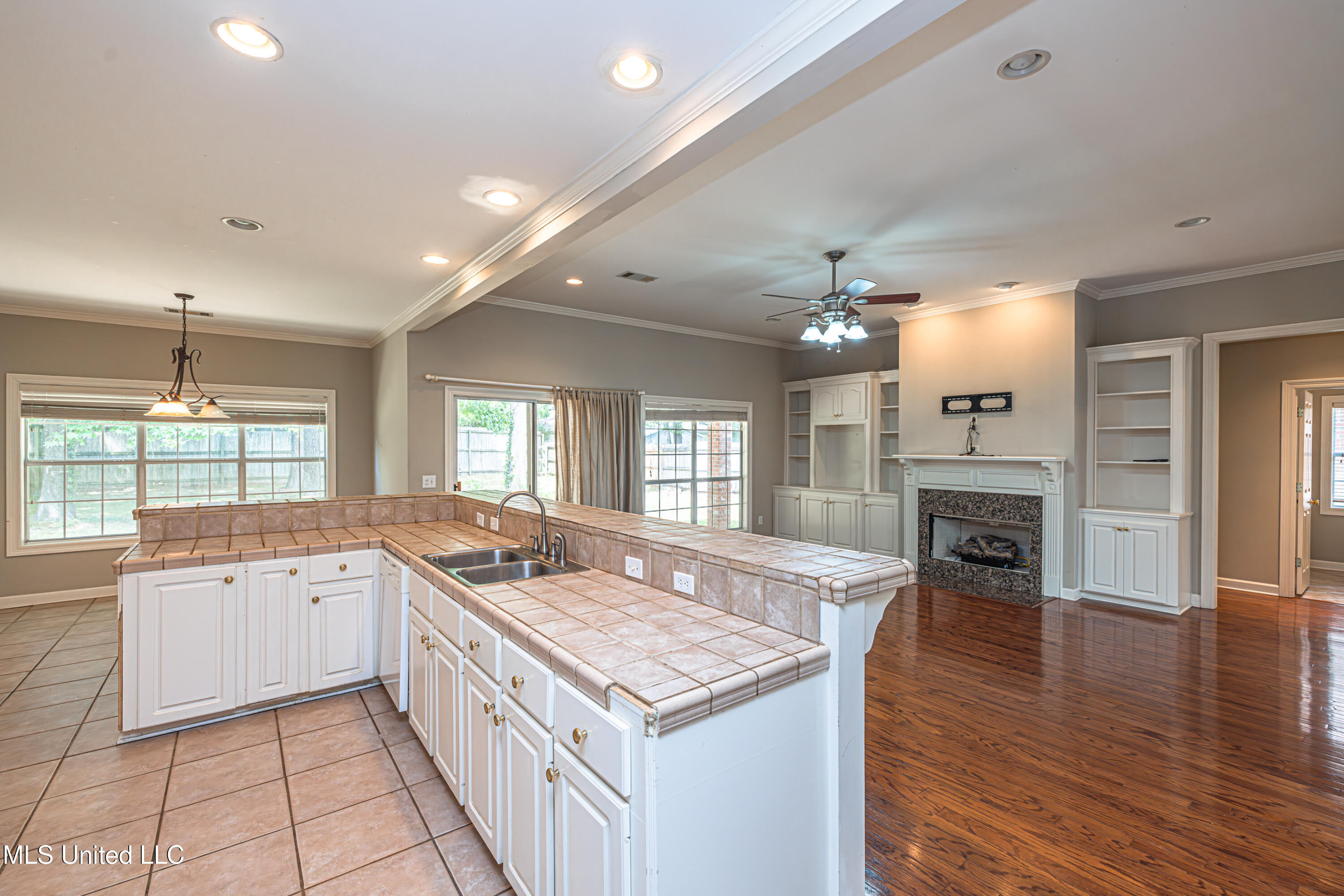 5984 Libby Lane Jackson, MS 39211 - Photo 7 of 35 1R4A2748