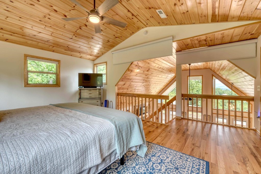 604 Point Overlook Trail Murphy, NC 28906 - Photo 18 of 58