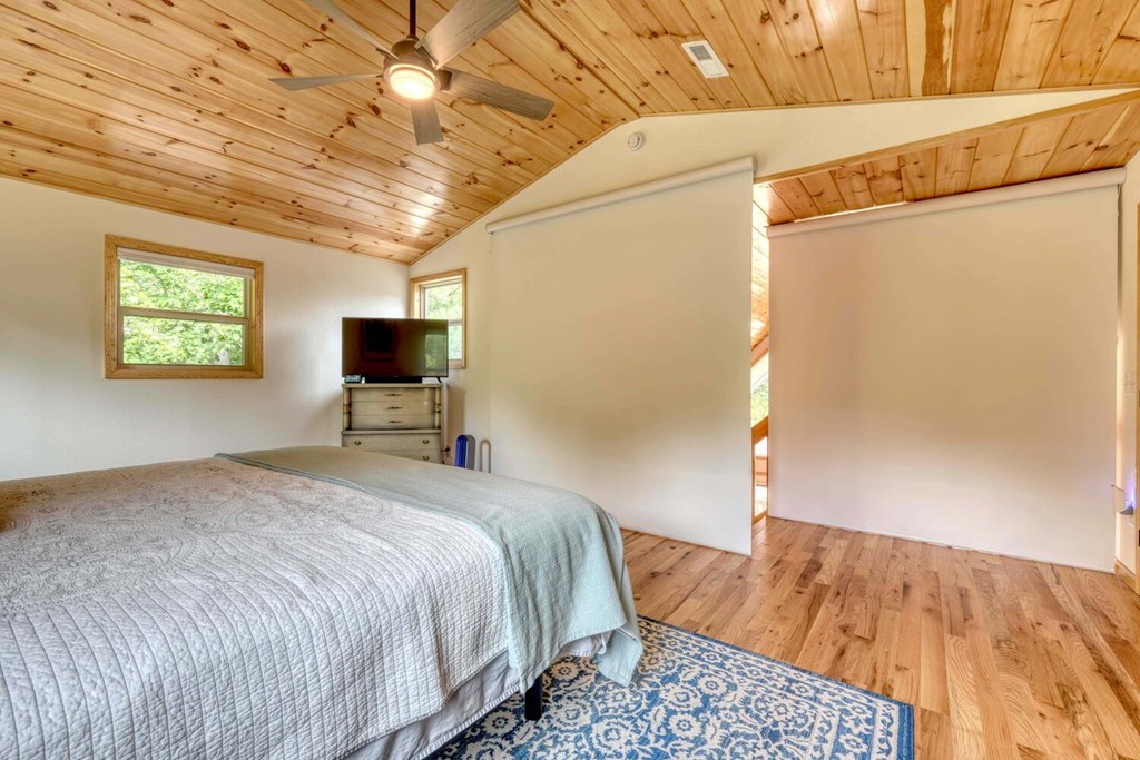 604 Point Overlook Trail Murphy, NC 28906 - Photo 19 of 58