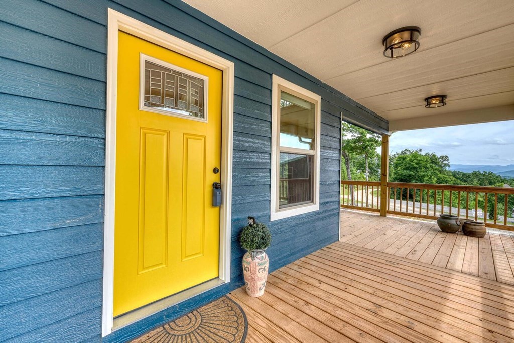 604 Point Overlook Trail Murphy, NC 28906 - Photo 3 of 58