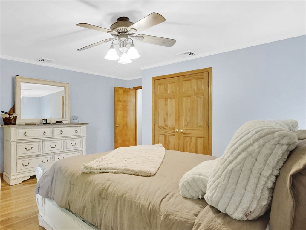 57 Tavistock Street Springfield, MA 01119 - Photo 10 of 21