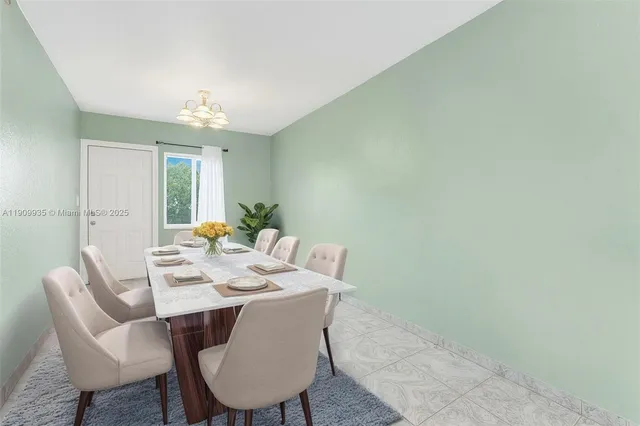 $180,000 | 427 Northwest 84th Terrace, Unit 427, Miami, FL 33150