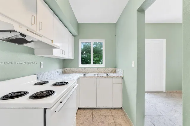 $180,000 | 427 Northwest 84th Terrace, Unit 427, Miami, FL 33150