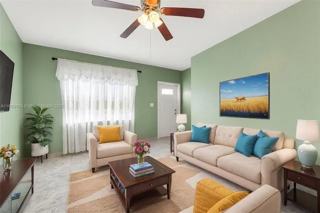 $180,000 | 427 Northwest 84th Terrace, Unit 427, Miami, FL 33150