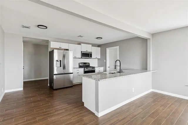 $2,100 | 410 Ayres Street, Hutchins, TX 75141