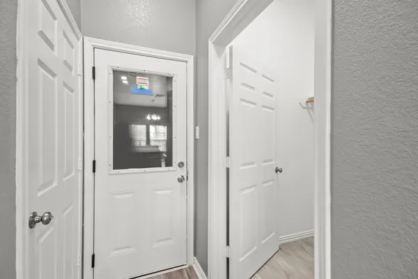 $300,000 | 535 Corydon Drive, Houston, TX 77336