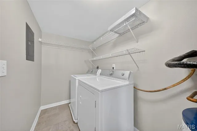 $175,000 | 9011 North Swan Circle, Brentwood, MO 63144