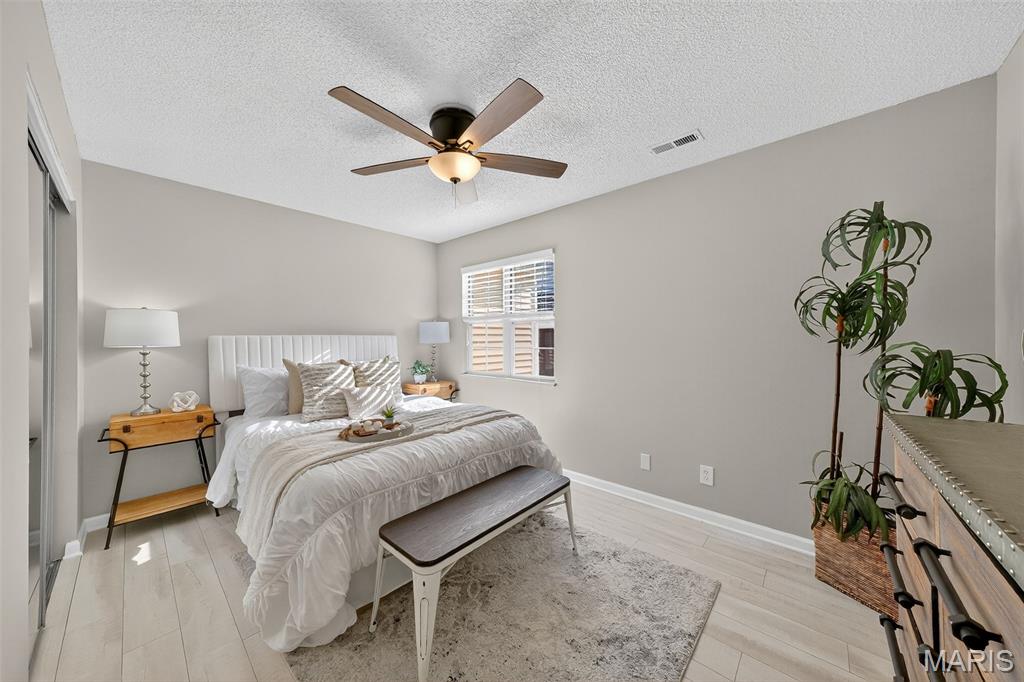 9011 North Swan Circle Brentwood, MO 63144 - Photo 9 of 18