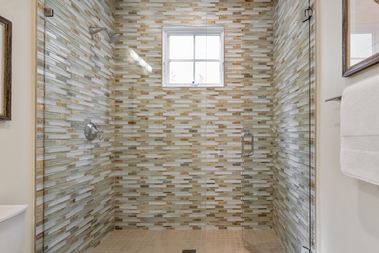 115 Occidental Avenue Burlingame, CA 94010 - Photo 28 of 50 a bathroom with a window