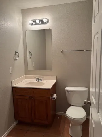 $1,400 | 705 A Claremont Parkway, Marble Falls, TX 78654