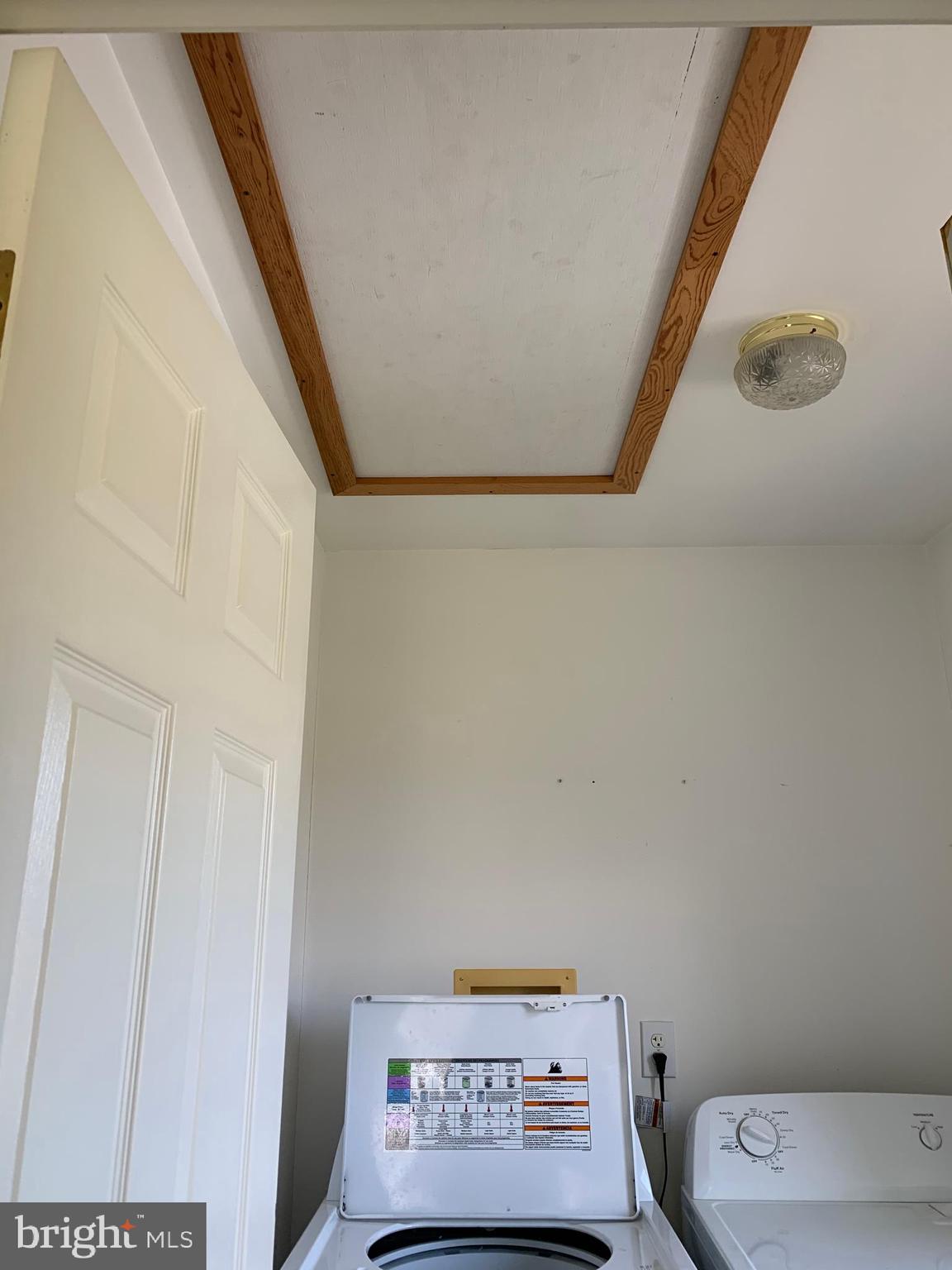 321 Beasley Neck Road Salem, NJ 08079 - Photo 12 of 79 Attic access