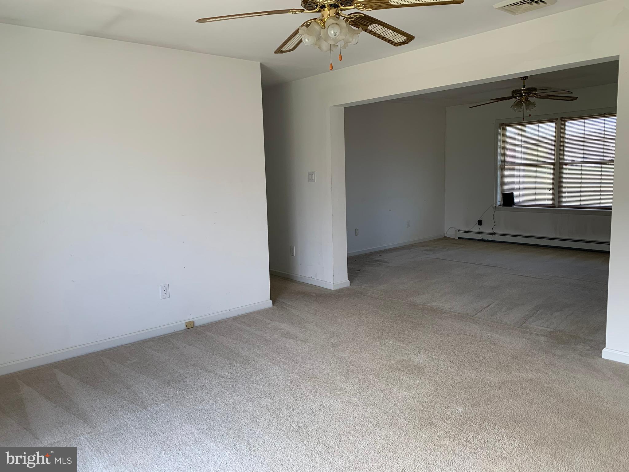 321 Beasley Neck Road Salem, NJ 08079 - Photo 23 of 79 living/dining area
