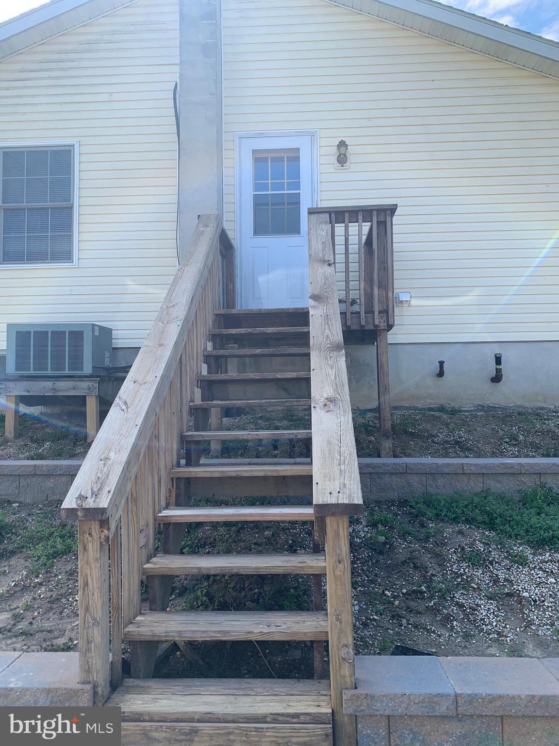 321 Beasley Neck Road Salem, NJ 08079 - Photo 7 of 79 Side Entrance