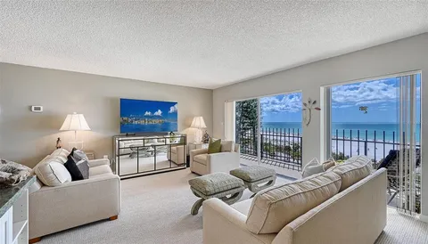 $1,195,000 | 101 Benjamin Franklin Drive, Unit 73, Sarasota, FL 34236