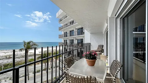 $1,195,000 | 101 Benjamin Franklin Drive, Unit 73, Sarasota, FL 34236
