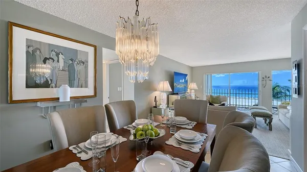 $1,195,000 | 101 Benjamin Franklin Drive, Unit 73, Sarasota, FL 34236