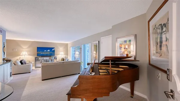 $1,195,000 | 101 Benjamin Franklin Drive, Unit 73, Sarasota, FL 34236