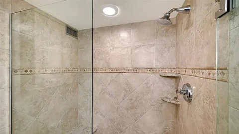 $1,195,000 | 101 Benjamin Franklin Drive, Unit 73, Sarasota, FL 34236