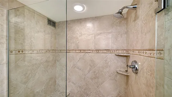 $1,195,000 | 101 Benjamin Franklin Drive, Unit 73, Sarasota, FL 34236
