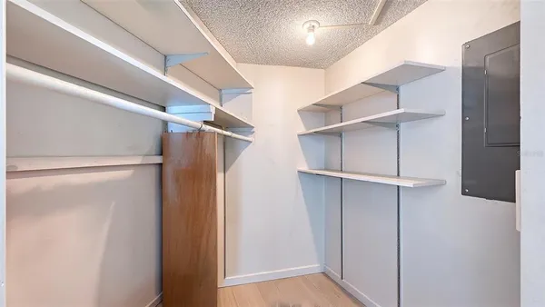 $1,195,000 | 101 Benjamin Franklin Drive, Unit 73, Sarasota, FL 34236