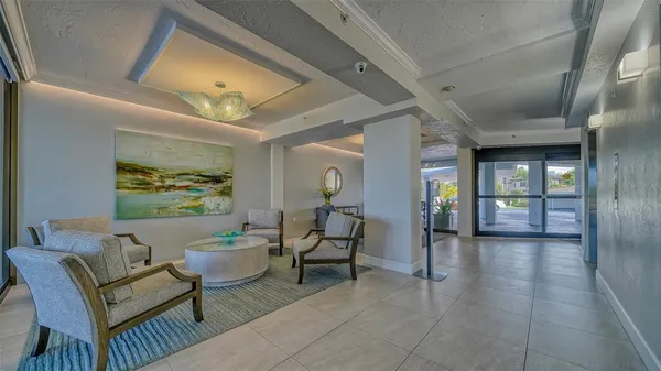 $1,195,000 | 101 Benjamin Franklin Drive, Unit 73, Sarasota, FL 34236