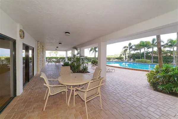 $1,195,000 | 101 Benjamin Franklin Drive, Unit 73, Sarasota, FL 34236