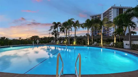 $1,195,000 | 101 Benjamin Franklin Drive, Unit 73, Sarasota, FL 34236