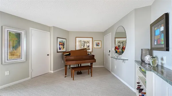 $1,195,000 | 101 Benjamin Franklin Drive, Unit 73, Sarasota, FL 34236