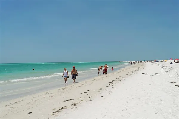 $1,195,000 | 101 Benjamin Franklin Drive, Unit 73, Sarasota, FL 34236