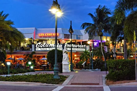 $1,195,000 | 101 Benjamin Franklin Drive, Unit 73, Sarasota, FL 34236