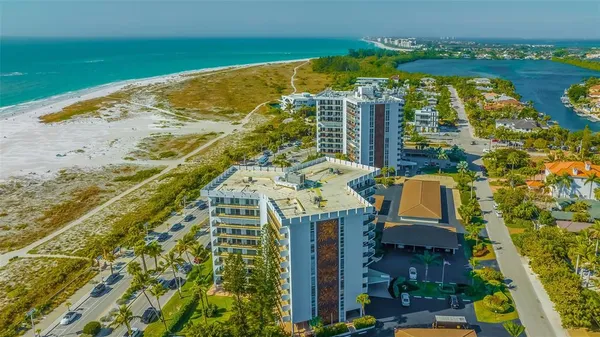 $1,195,000 | 101 Benjamin Franklin Drive, Unit 73, Sarasota, FL 34236