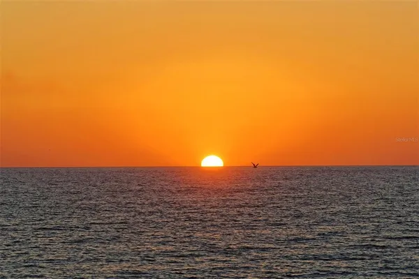 $1,195,000 | 101 Benjamin Franklin Drive, Unit 73, Sarasota, FL 34236