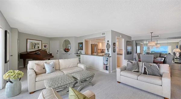$1,195,000 | 101 Benjamin Franklin Drive, Unit 73, Sarasota, FL 34236