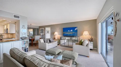 $1,195,000 | 101 Benjamin Franklin Drive, Unit 73, Sarasota, FL 34236