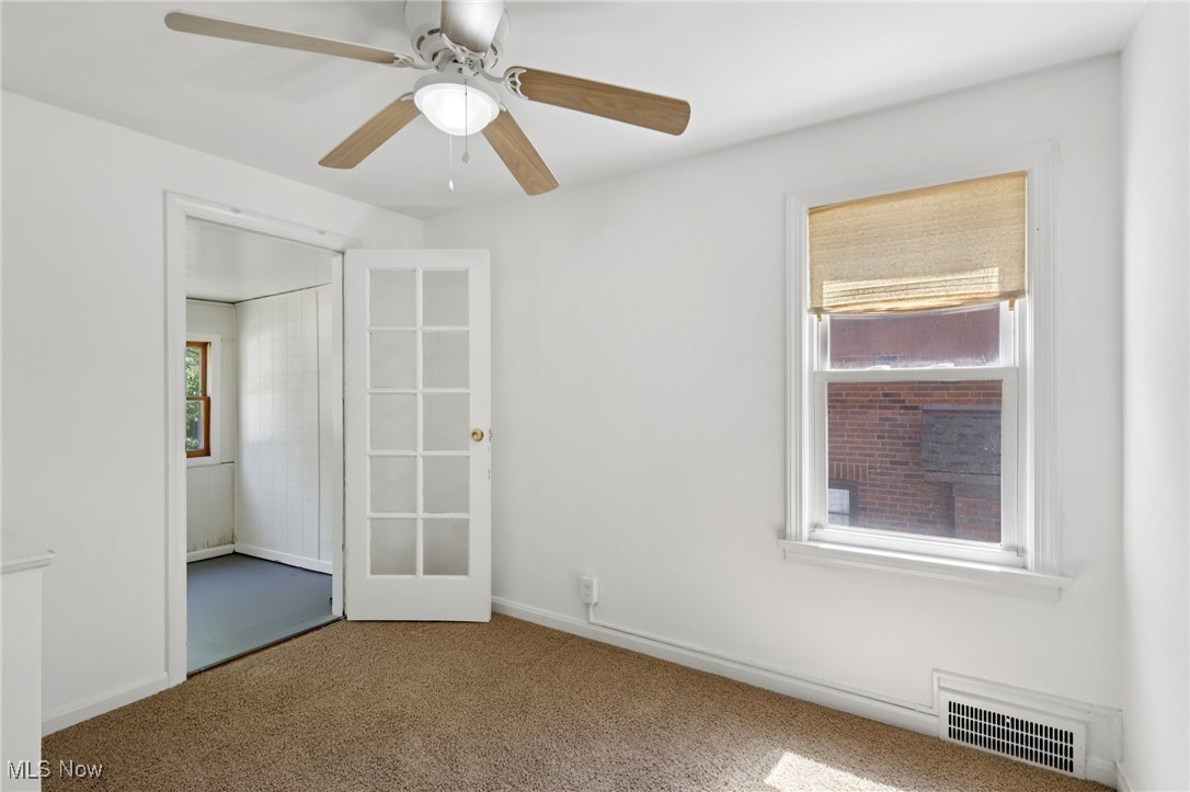 2187 Barrington Road Cleveland, OH 44118 - Photo 25 of 50