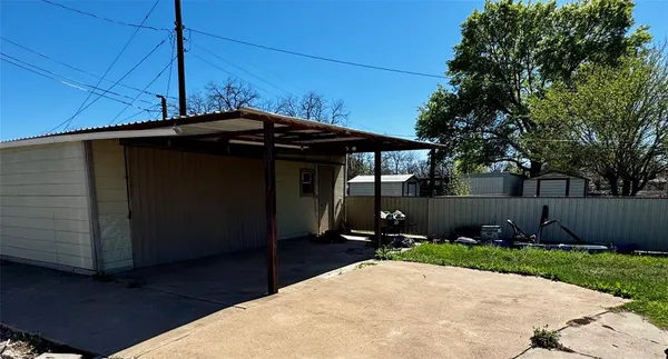 a view of outdoor space