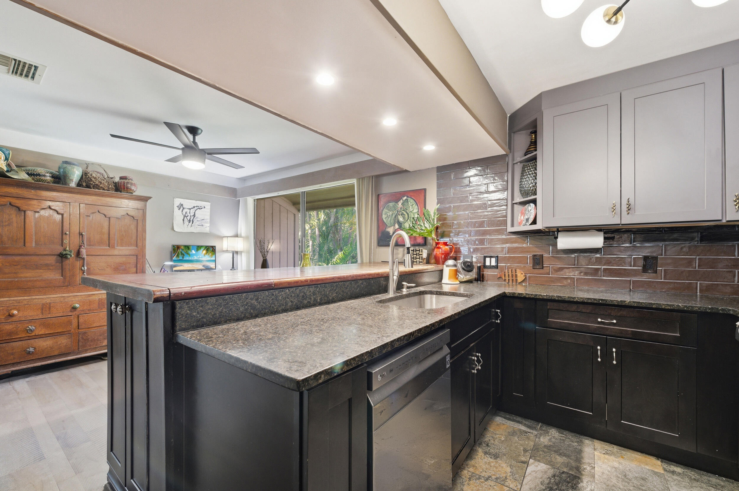 6957 Rain Forest Drive Boca Raton, FL 33434 - Photo 9 of 54 12__d4s6245