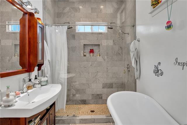 4861 Magazine Street, Unit UPPR New Orleans, LA 70115 - Photo 12 of 17
