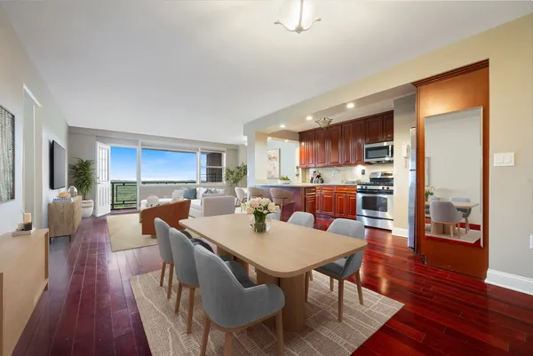 $430,000 | 5900 Arlington Avenue, Unit 15G | North Riverdale