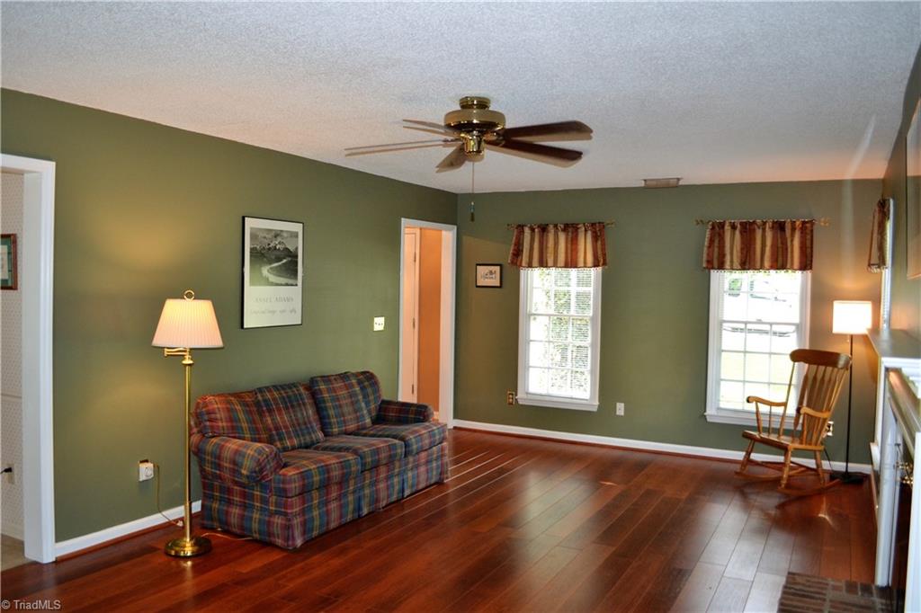 3313 Timberwolf Avenue High Point, NC 27265 - Photo 2 of 25 Spacious living room with plenty of space to spread out!