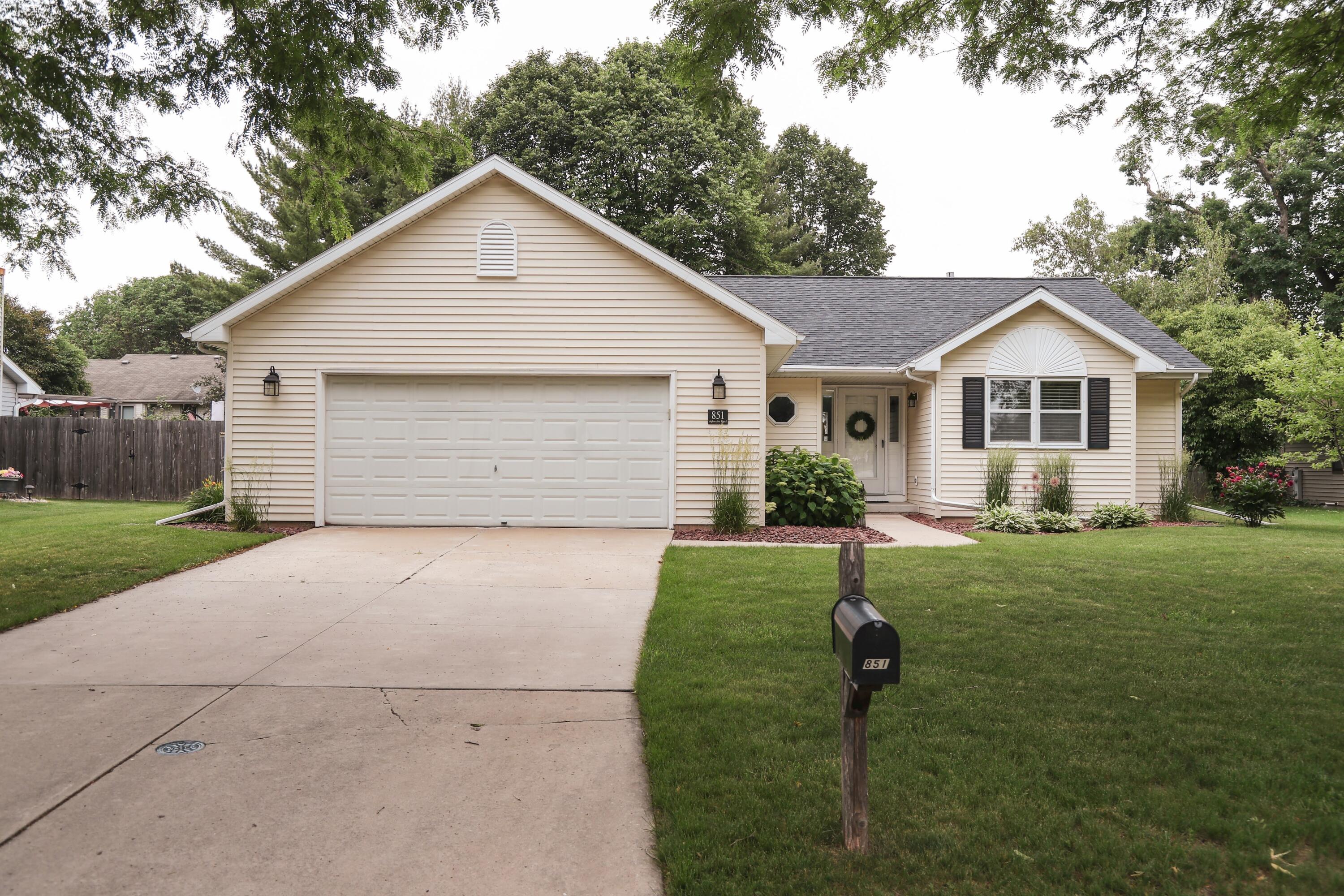 851 Aphrodite Road Green Bay, WI 54311 - Photo 1 of 1 Front
